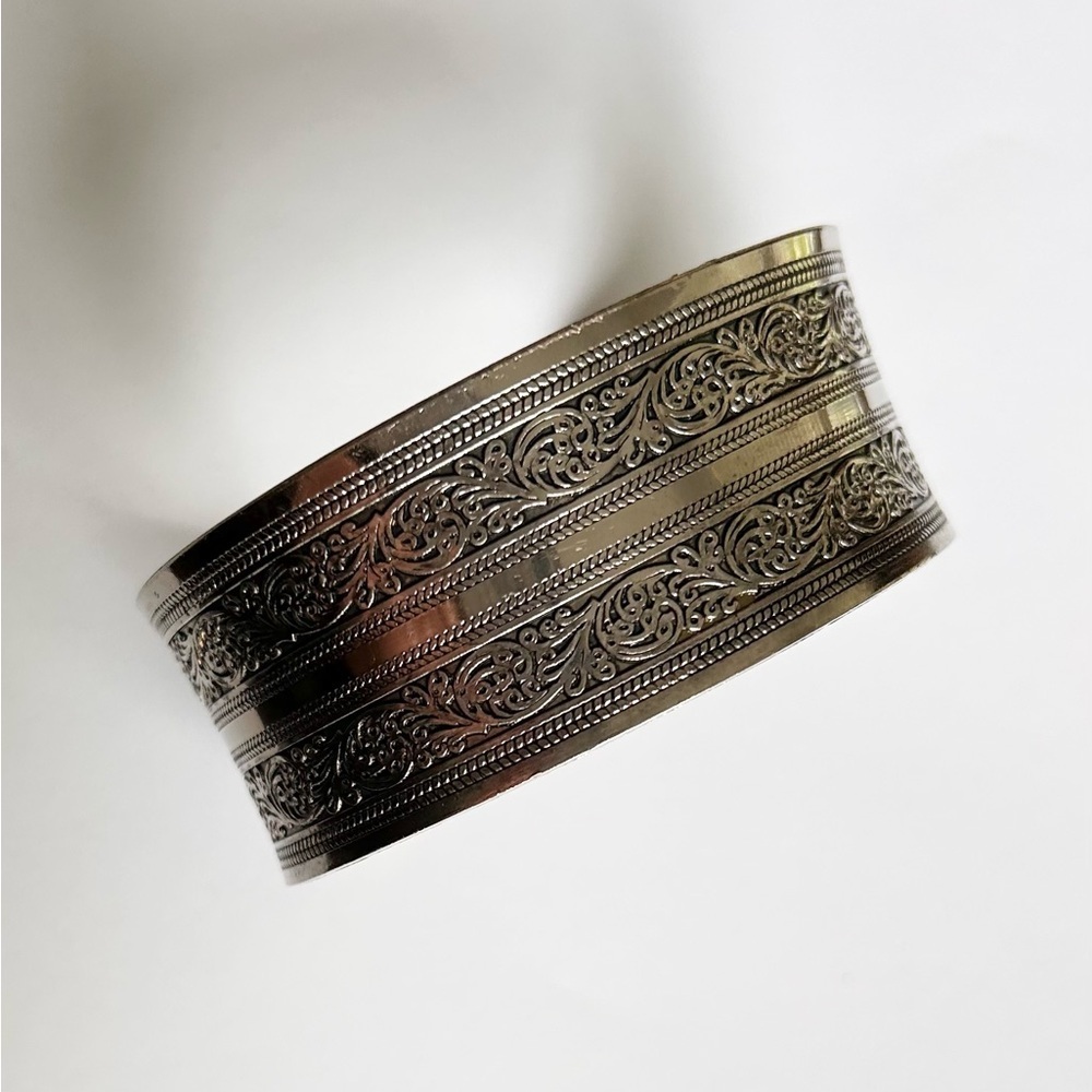 Women Adjustable Silver Colour Metal Cuff Bracelet, Bangle - Picture 2 of 6